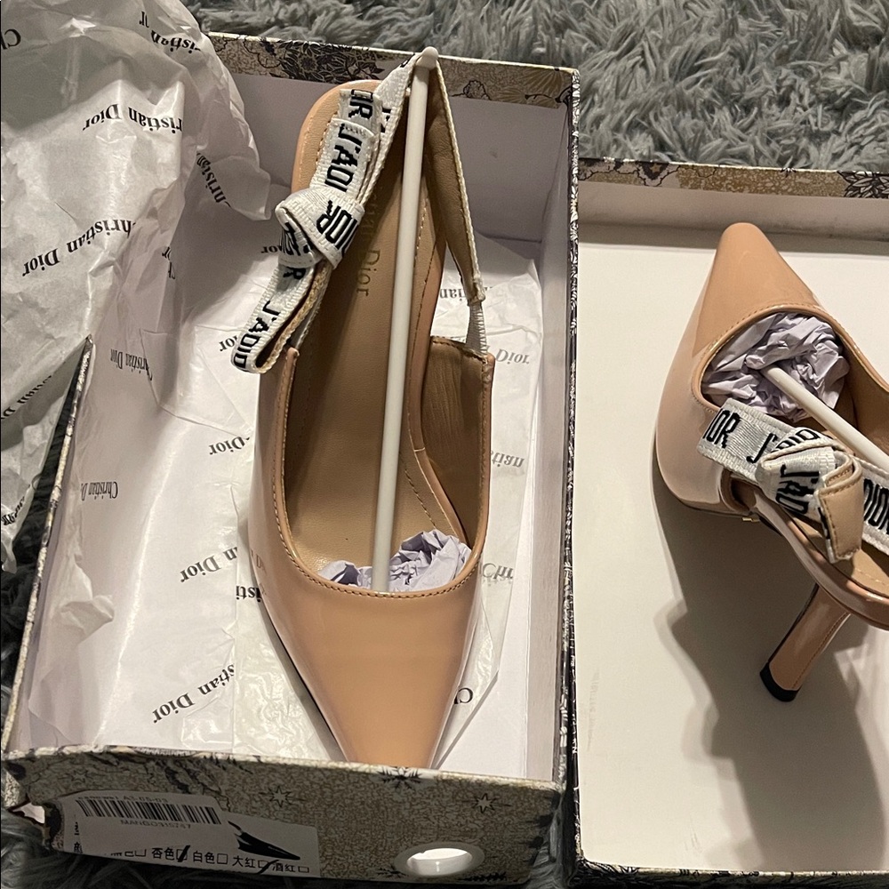 Dior Nude Heels with Signature Strap - Picture 4 of 5